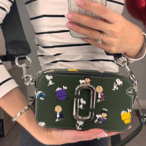 Marc Jacobs Green Peanuts Edition 'The Snapshot' Bag - Picture 8 of 8